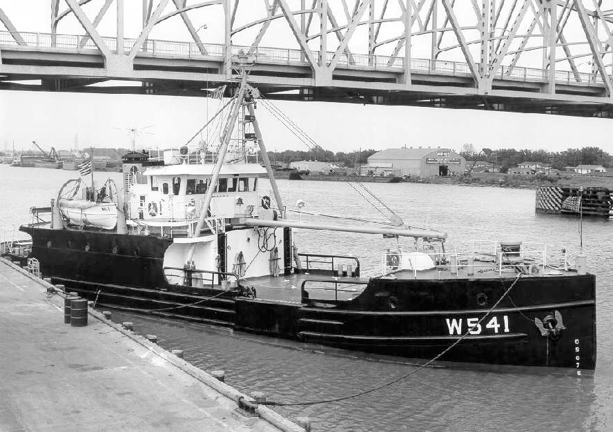 Image of Coast Guard Cutter WHITE ALDER (WAGL 541) 